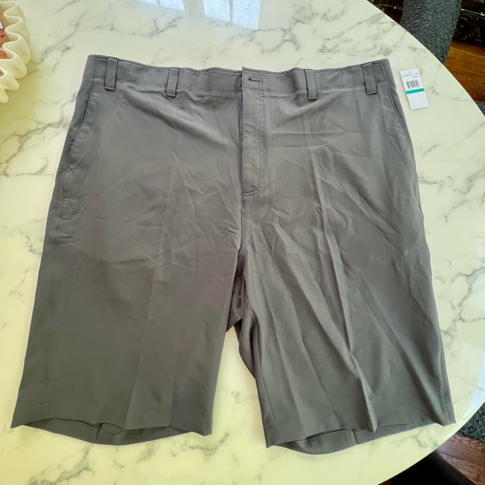 NWT Callaway - Men's Gray Shorts